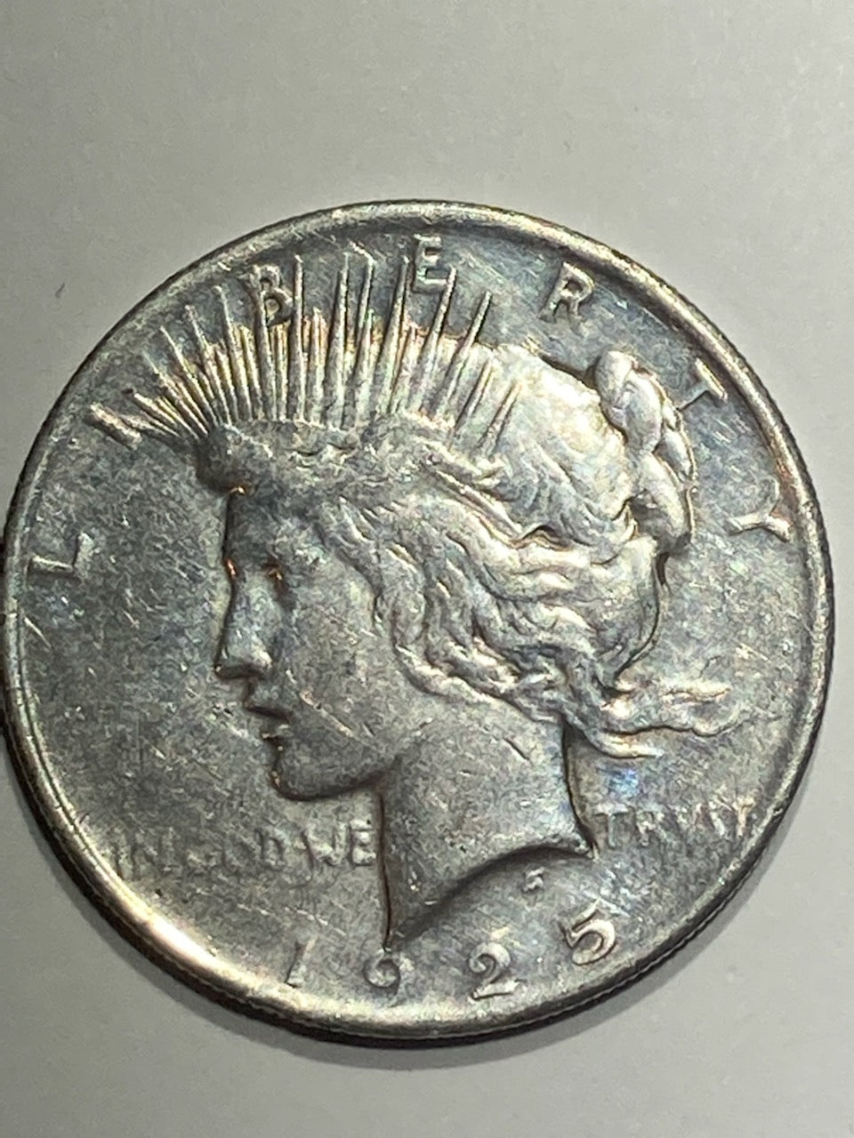 1925 PEACE DOLLAR- 90% SILVER  26.57 GRAMS - Goldstar Mint 